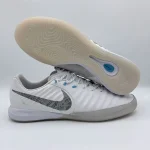 کفش فوتبال سالنی نایک تمپو ایکس nike tiempo X سفید طوسی - Image 2